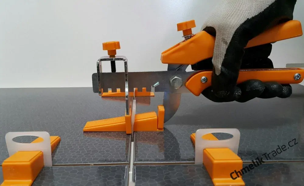 Komfortní kovové nastavitelné kleště aplikační Fixlevel