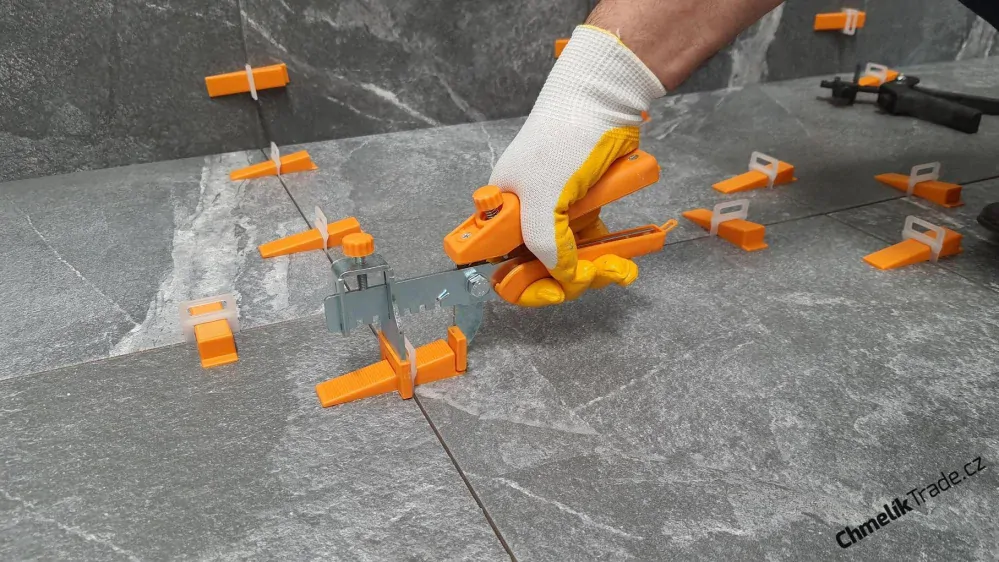 Komfortní kovové nastavitelné kleště aplikační Fixlevel